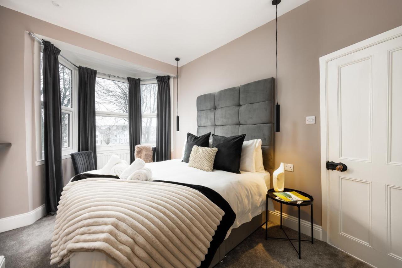 The Getaway! 3 Bed House - Plymouth - Sleeps 7 - Free Parking - Habita Property Buitenkant foto